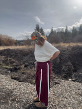 Load image into Gallery viewer, WINDBREAKER SPORTY PANT - maroon