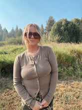 Load image into Gallery viewer, RIBBED BUTTON DOWN LONG SLEEVE - mocha
