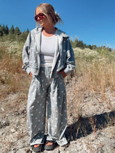 Load image into Gallery viewer, RELAXED POLKA DOT ZIP UP SET