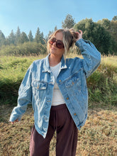 Load image into Gallery viewer, GRAB + GO DENIM JACKET