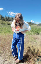 Load image into Gallery viewer, WINDBREAKER SPORTY PANTS - royal