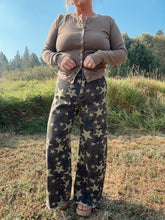 Load image into Gallery viewer, STAR CAMO PANTS