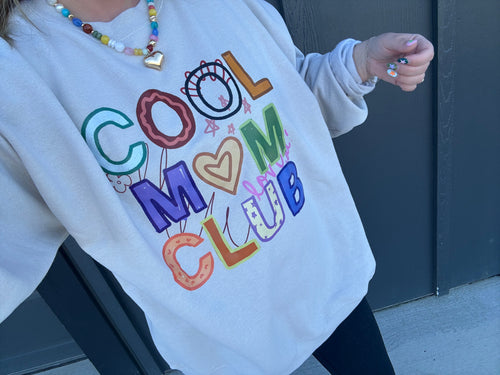 COOL MOMS CLUB CREW