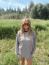 Load image into Gallery viewer, DRIFTER STRIPE OVERSIZED TOP - black