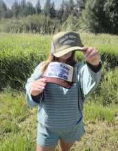 Load image into Gallery viewer, KISS MY BASS 🐟 TRUCKER