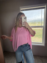 Load image into Gallery viewer, BATWING BASIC TEE - pink