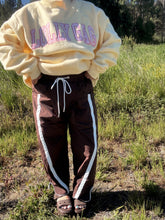 Load image into Gallery viewer, WINDBREAKER SPORTY PANT - brown