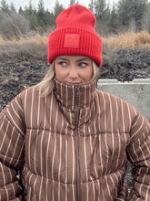 Load image into Gallery viewer, WINTER LINE PUFFER - coffee