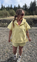 Load image into Gallery viewer, ON THE GO SET - daisy yellow