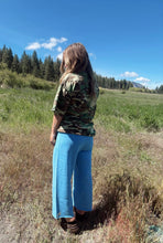 Load image into Gallery viewer, BLUE SKIES CROP SWEATS