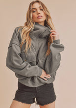 Load image into Gallery viewer, Cargo Pullover - stone