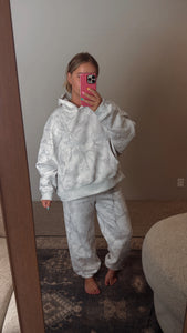 WINTER CAMO HOODIE