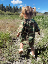Load image into Gallery viewer, AMERICAS BDAY CAMO TEE - YOUTH