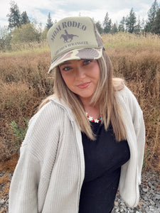 MOM RODEO TRUCKER - OLIVE