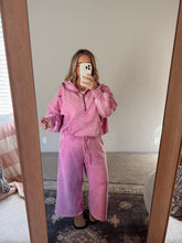 Load image into Gallery viewer, BUBBLEGUM CROP SWEATS