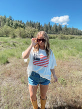 Load image into Gallery viewer, FLAG BOYFRIEND TEE - off white