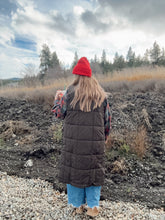Load image into Gallery viewer, FIRESIDE LONG PUFF VEST - CHARCOAL