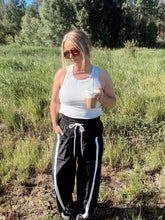 Load image into Gallery viewer, WINDBREAKER SPORTY PANT - black
