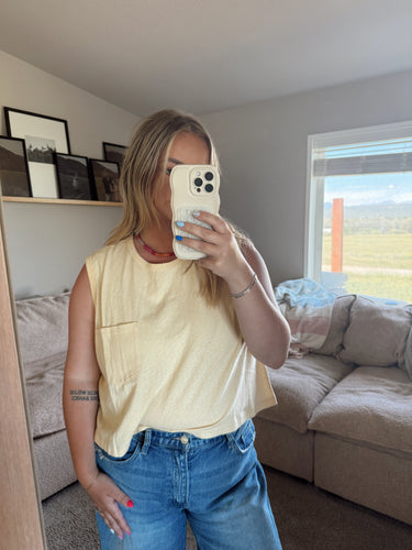 Dusty yellow boxy tank