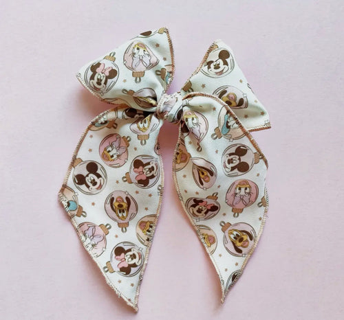 Mouse & Friends ornament bow