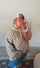 Load image into Gallery viewer, HARVEST STRIPE CREW