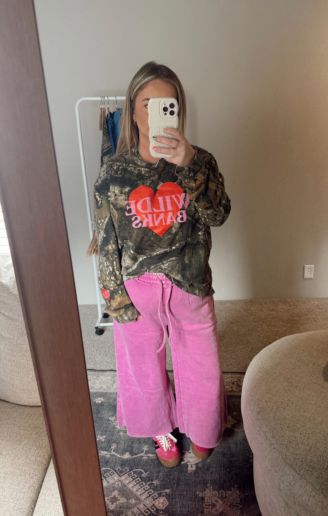 BUBBLEGUM CROP SWEATS