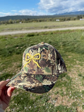 Load image into Gallery viewer, LOVER TRUCKER - yellow