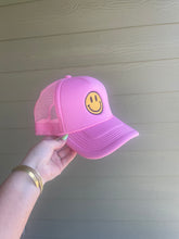 Load image into Gallery viewer, Smiley Trucker Hat - 4 colors!